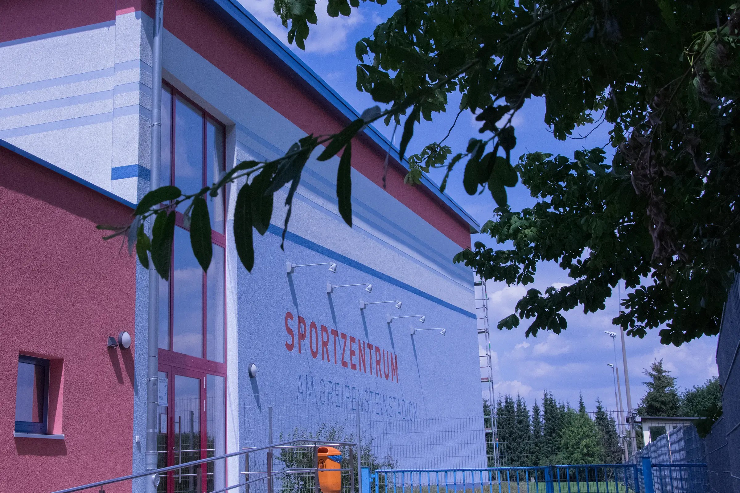 Neubau des Sportzentrums in Ehrenfriedersdorf - 2-Feldhalle mit Sozialanbau