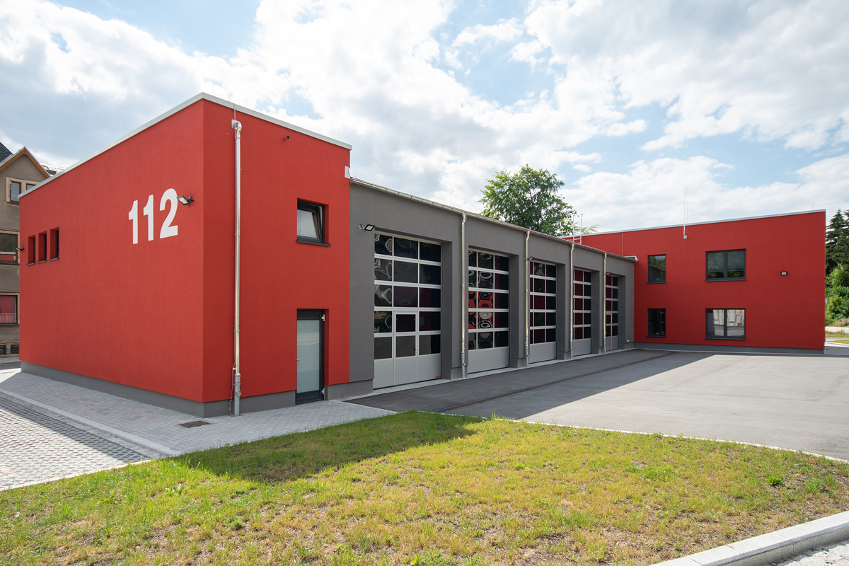 Neubau einer Fahrzeughalle mit Sozialanbau für die Feuerwache in Geyer im Erzgebirge