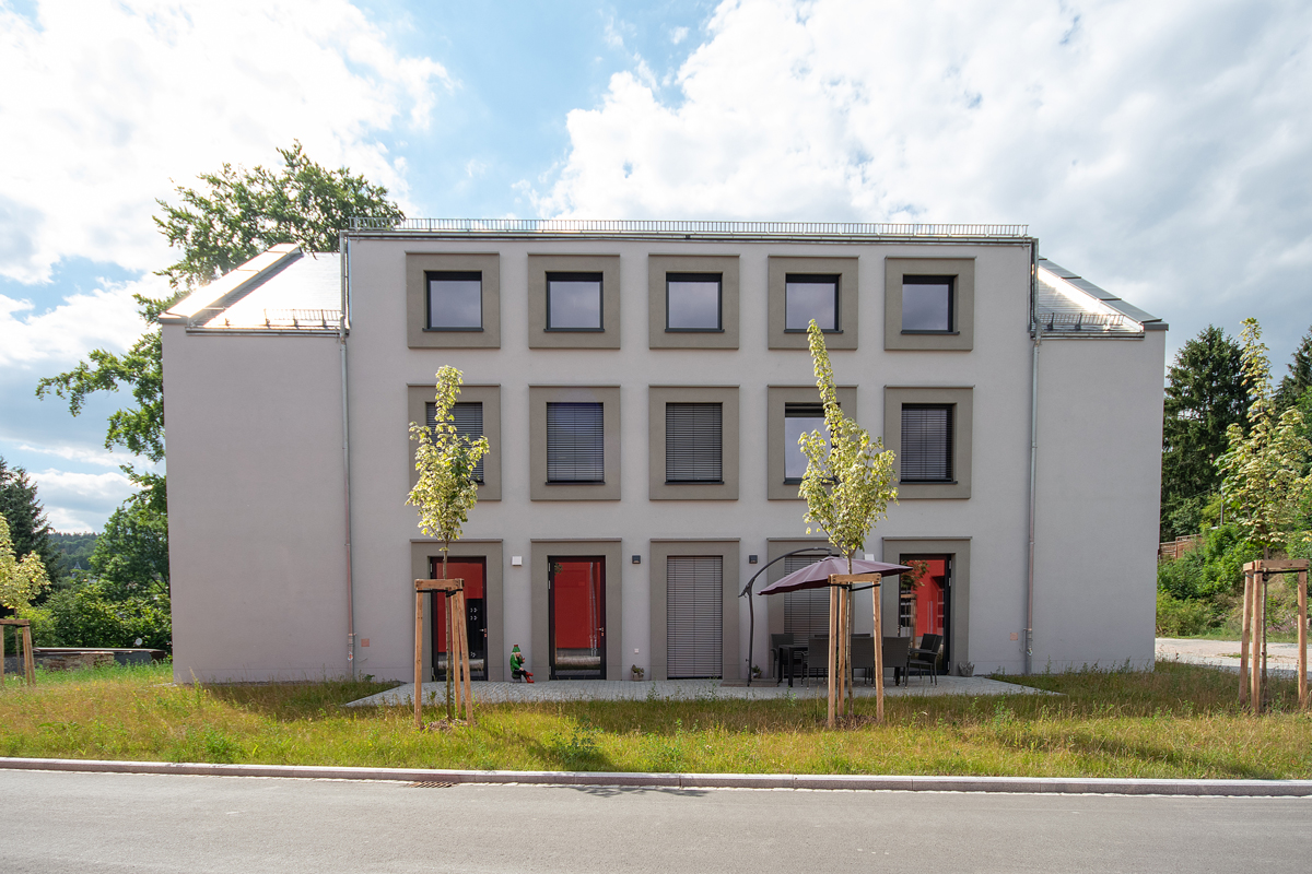 Neubau der Rettungswache in Geyer mit Fahrzeughalle und Sozialanbau