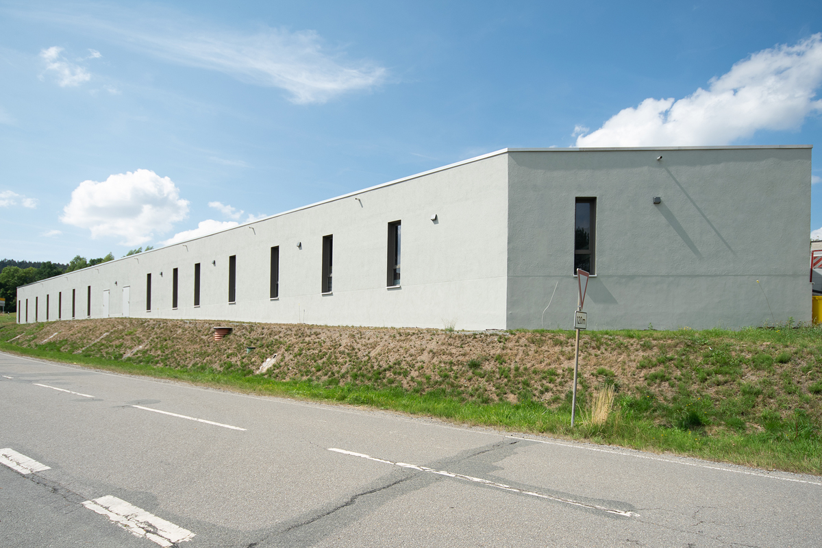 Anbau einer Lagerhalle an die Wäscherei in Thermalbad Wiesenbad Ortsteil Schönfeld