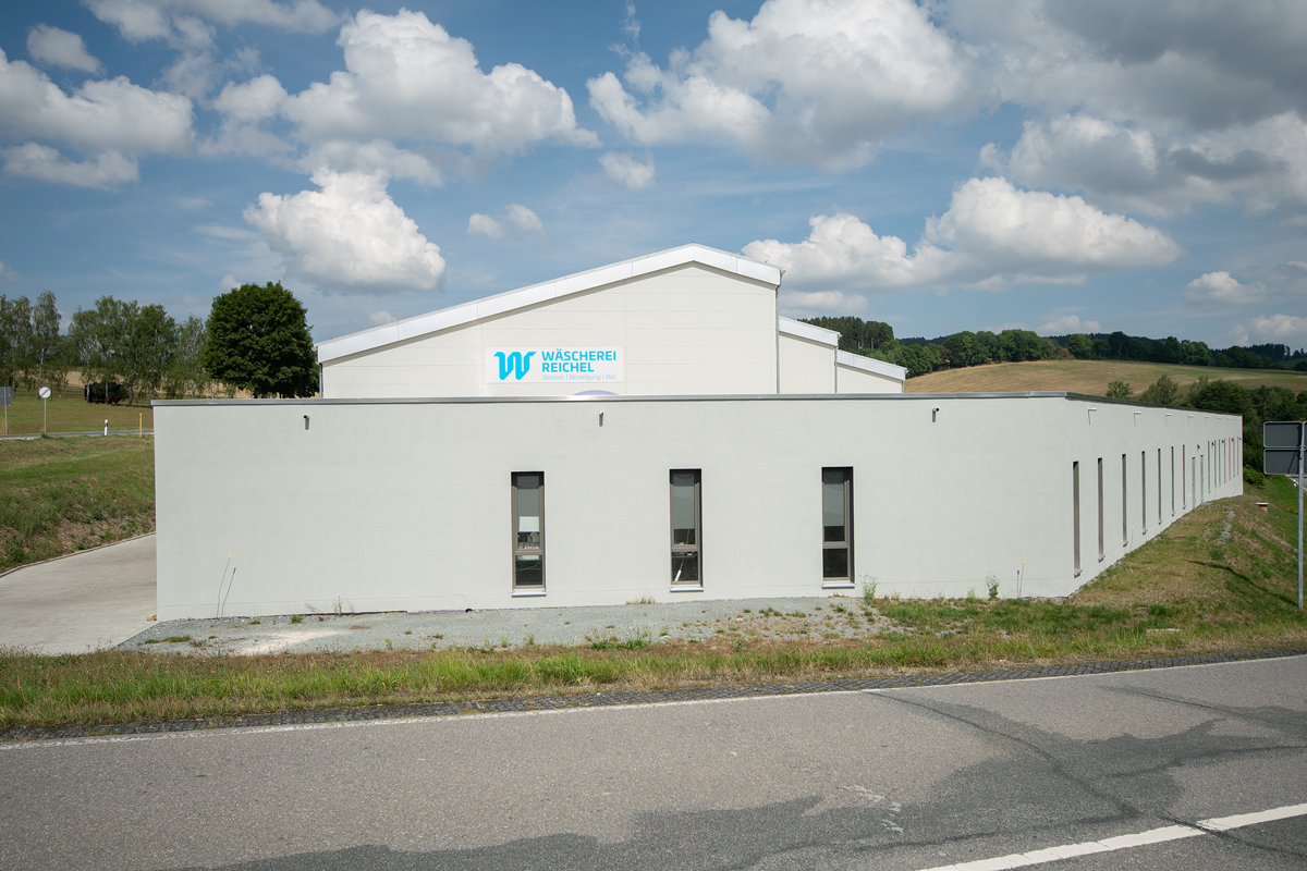 Anbau einer Lagerhalle an die Wäscherei in Thermalbad Wiesenbad Ortsteil Schönfeld