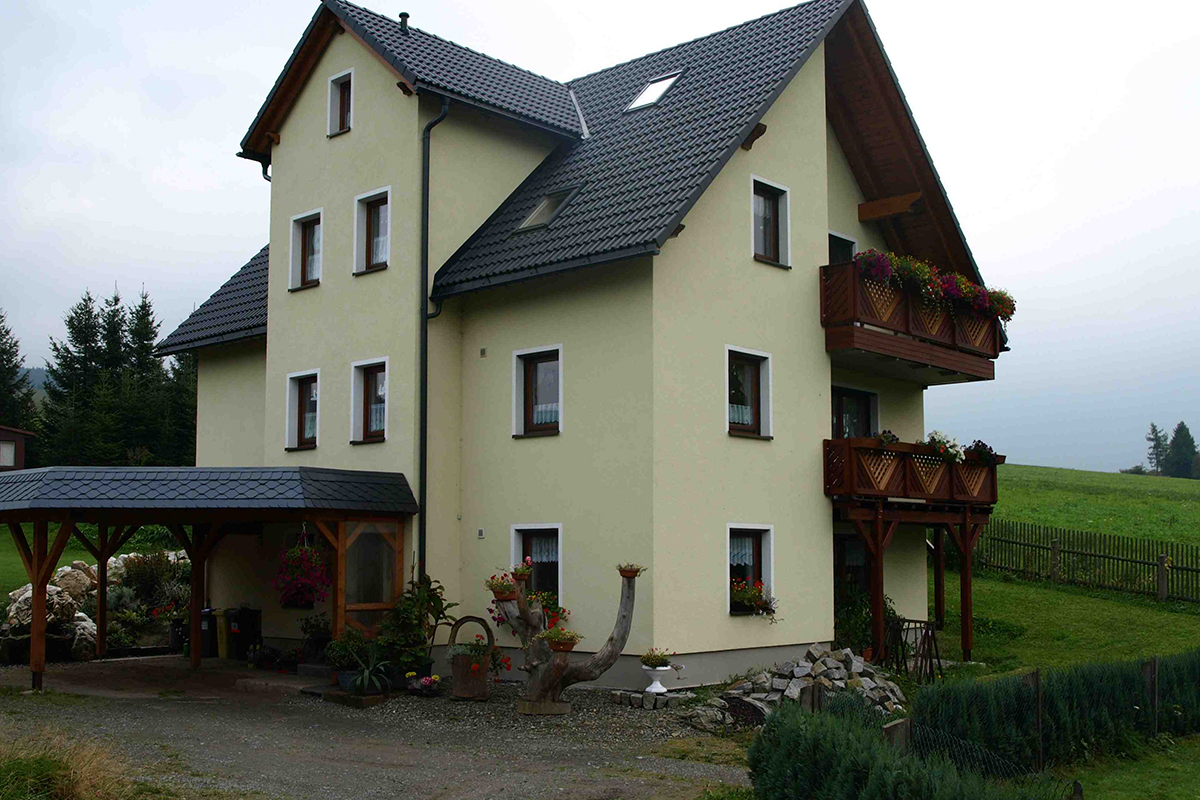 Neubau eines Einfamilienhauses in Königswalde im Erzgebirge.