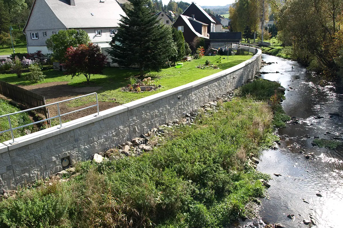Hochwasserschutzmaßnahme in Steinbach im Erzgebirge