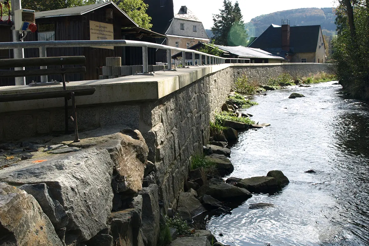 Hochwasserschutzmaßnahme in Steinbach im Erzgebirge