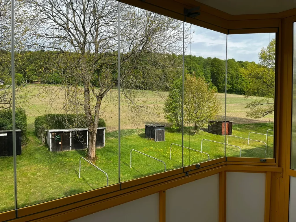 - Zimmer Wohnung mit Blick über Ehrenfriedersdorf und Umland