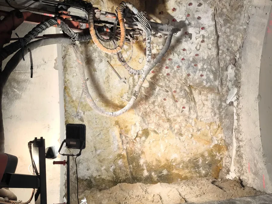Notrufnischen-Sanierung im Tunnel Königshainer Berge – Bild 1 von 5